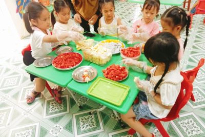 Trải nghiệm bóc trứng